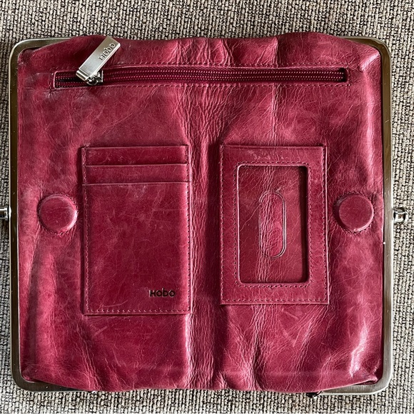 Hobo Lauren Wallet - Picture 3 of 9